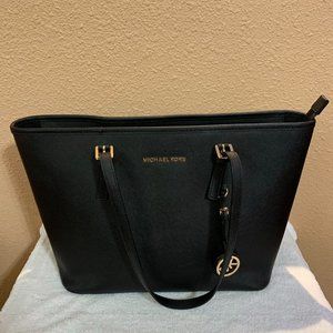 Michael Kors Jet Set Travel Tote